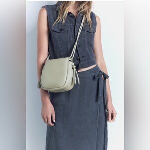 ✨🆕✨ZARA Quilted Bucket Bag Green "NWT"